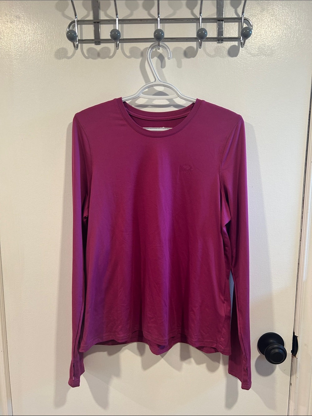 Roots Crewneck Shirt in Berry Pink
